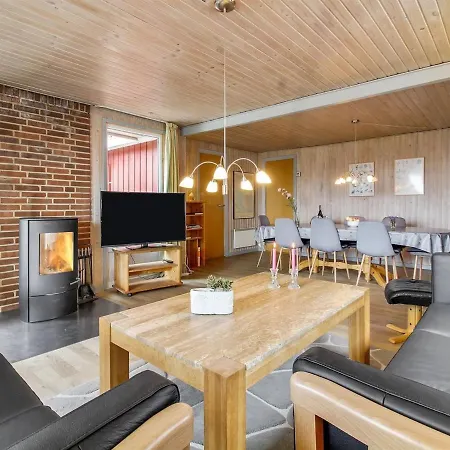 Gabriela - 1km From The Sea In Western Jutland By Interhome *