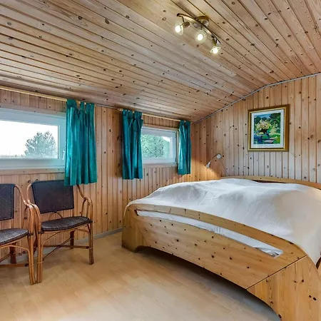 Gabriela - 1km From The Sea By Interhome