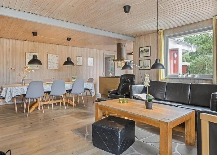 Holiday home Gabriela - 1km From The Sea By Interhome